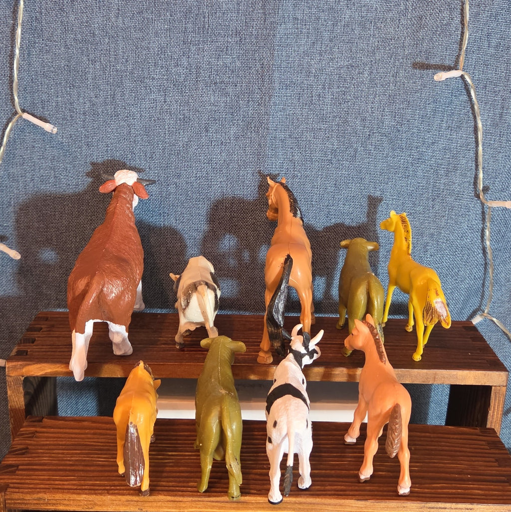 Farm Animals 9Pc Lot Plastic Horses Cows Vintage Style P