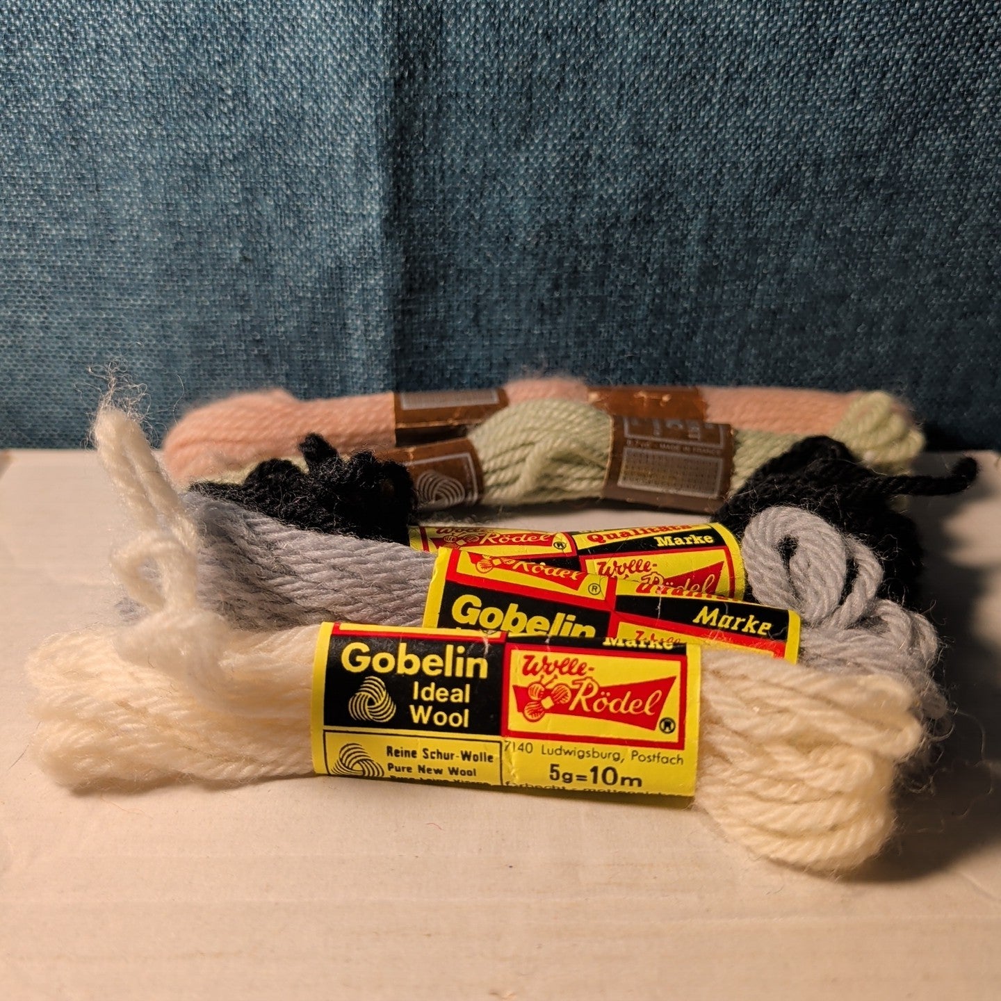 Vintage Tapestry Wool Lot 5 Skeins DMC Laine Colbert & Wolle-Rödel Virgin Wool
