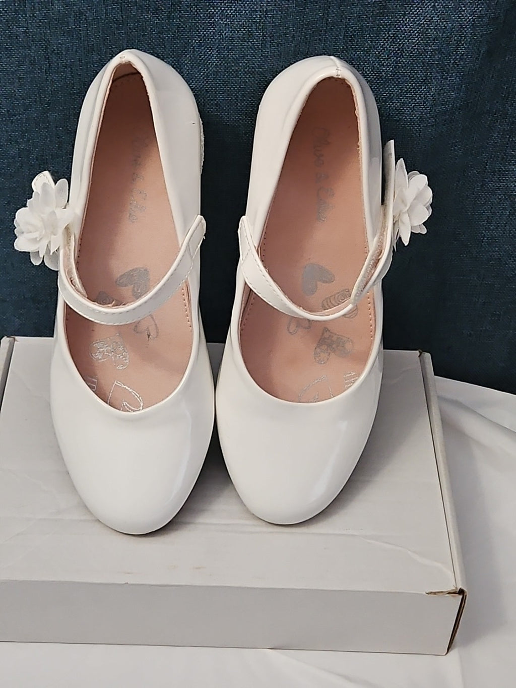 Olive & Edie Girls White Patent Heidie Pump Size 2 | Sparkly Glitter Heel Mary J