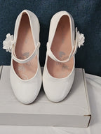 Olive & Edie Girls White Patent Heidie Pump Size 2 | Sparkly Glitter Heel Mary J