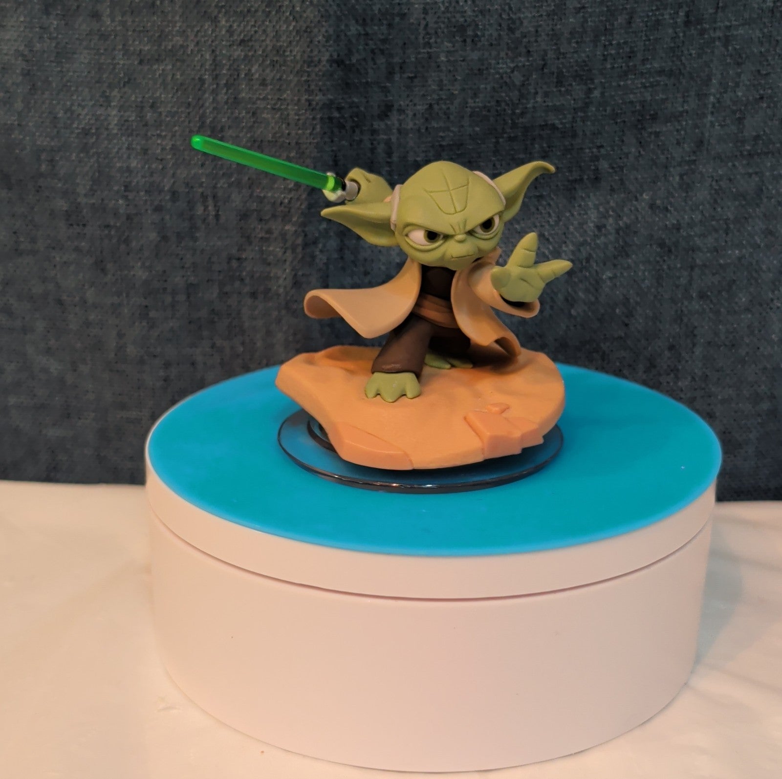 Disney Infinity Yoda Star Wars PVC Figure Loose PreOwned INF-1000202