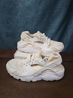 Nike Air Huarache Triple White GS 654275-110 Size 6.5Y | Women's 8 | Retro