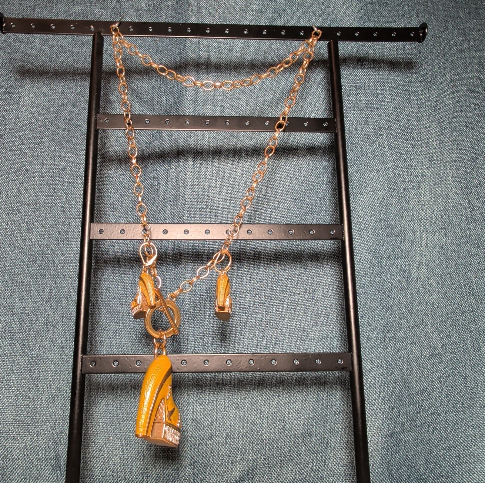 High Heel Shoe Pendant Necklace Gold Tone Rhinestone Y2K