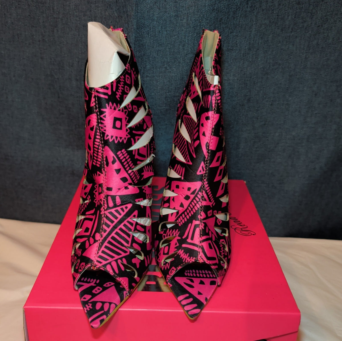 RedKiss Summerdance High Heels Size 9 Pink Black Caged Booties Stiletto Boxed