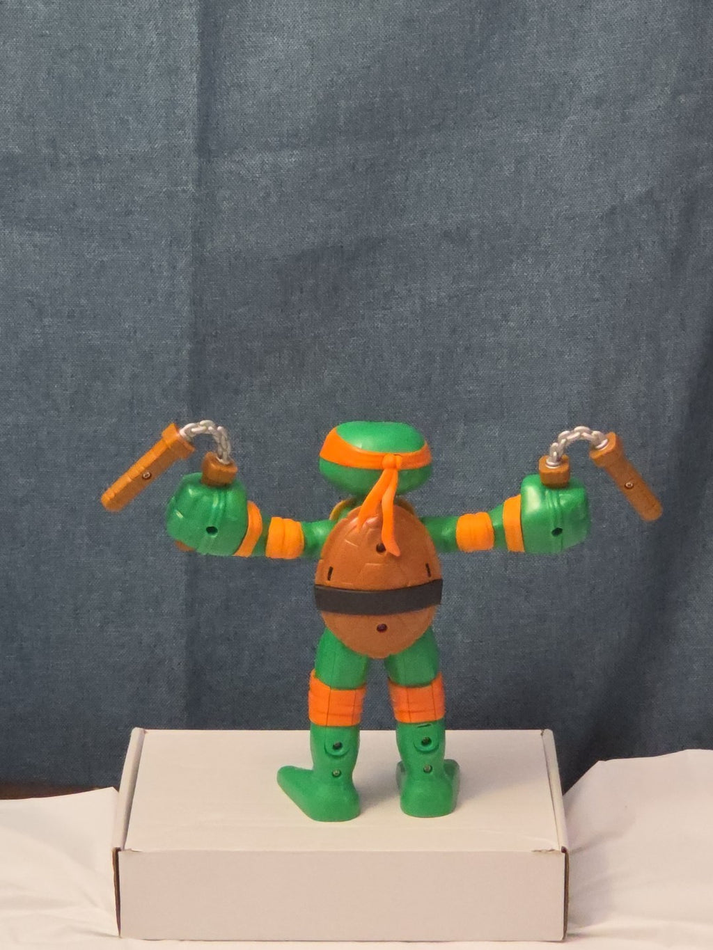 Teenage Mutant Ninja Turtles TMNT Stretch N Shout Michelangelo Talking Figure