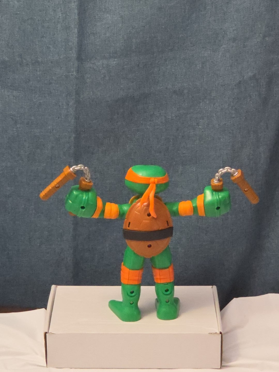 Teenage Mutant Ninja Turtles TMNT Stretch N Shout Michelangelo Talking Figure