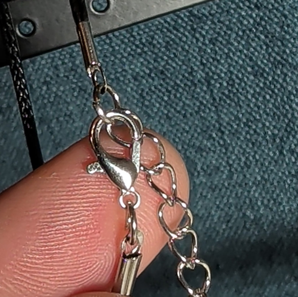 JoJo Bizarre Stand Arrow Killer Queen Metal Pendant
