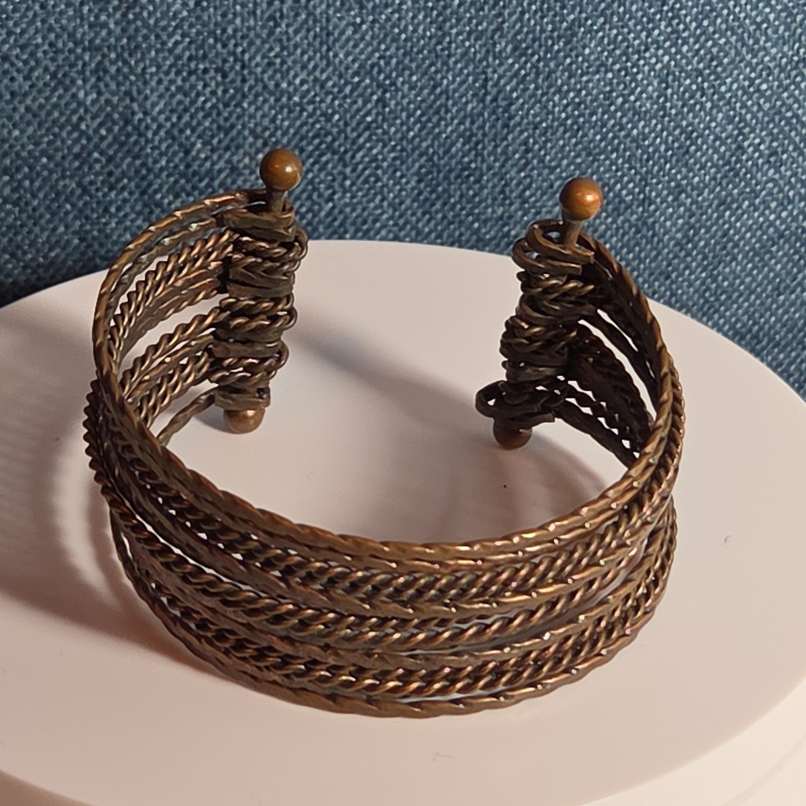 Brassy Color Dingle Hingled Bracelet Unmarked  14 Layers Dingle Together