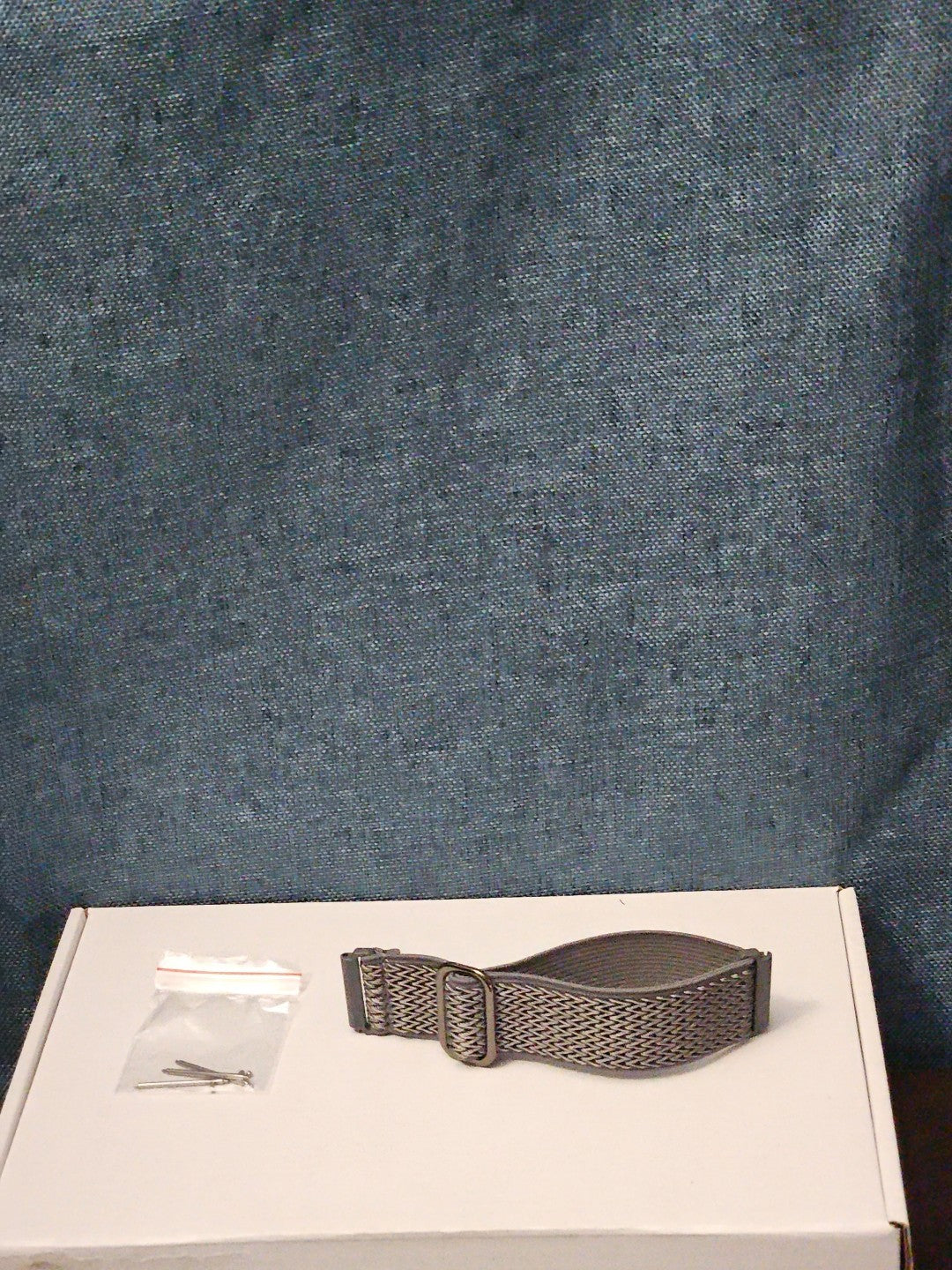 Fitbit Versa 1 / 2 / Lite Watch Band | Stretchy Elastic Nylon Strap | Dark Grey