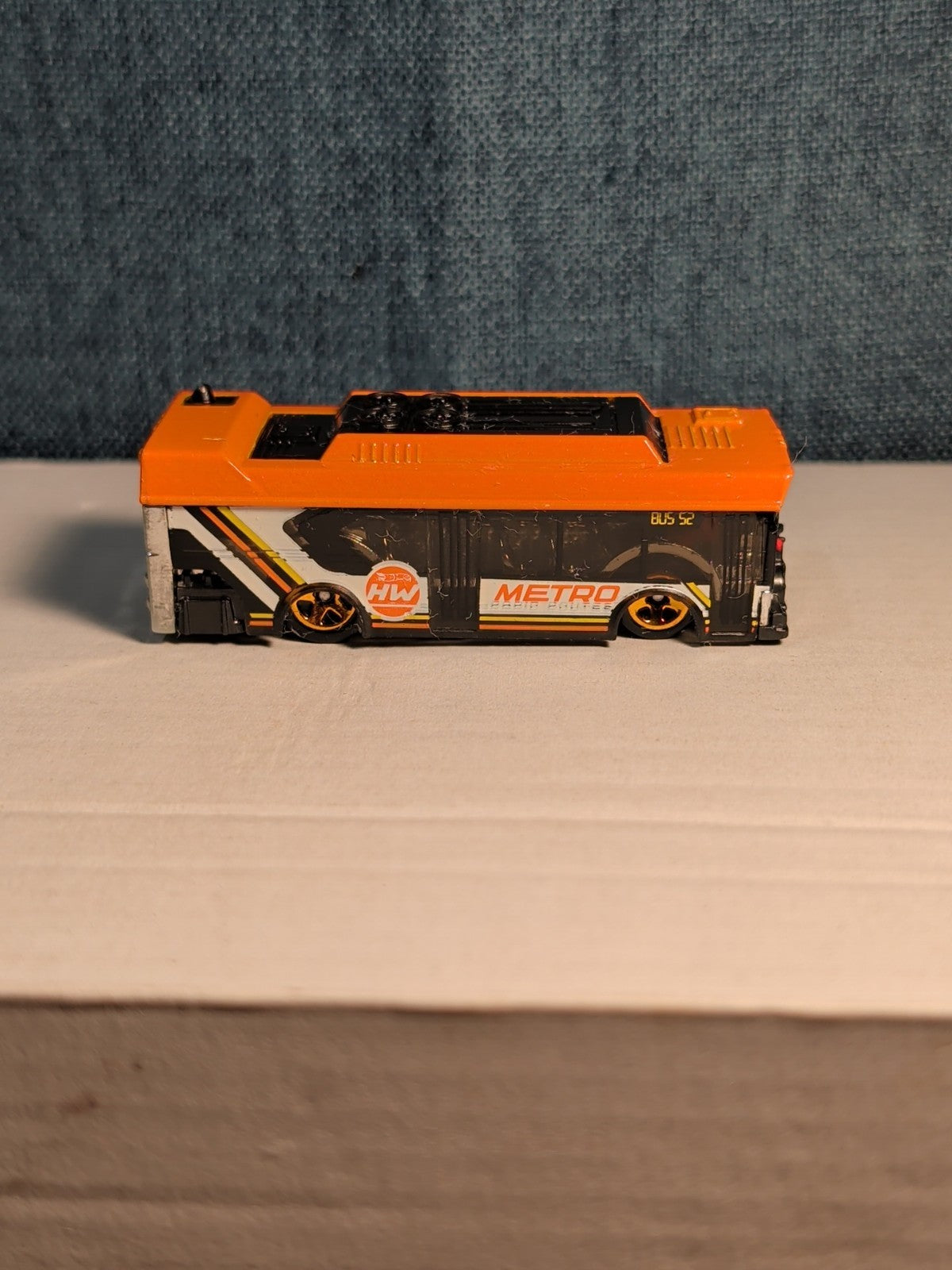 Hot Wheels Ain't Fare Bus | 2020 HW Metro "Rapid Routes" |  Diecast City Bus