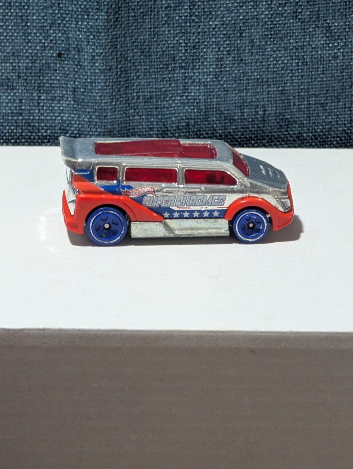 Hot Wheels Speed Box (2012) | Red White & Blue "Super Chromes" |Diecast Van