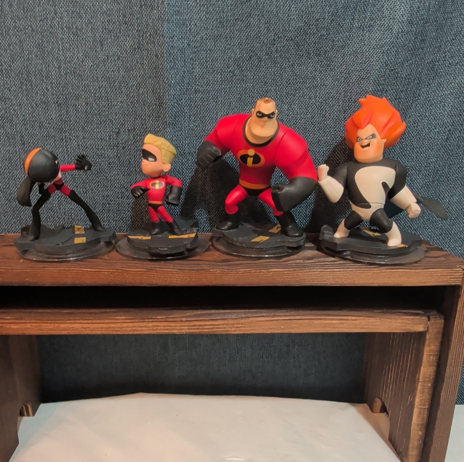 Disney Infinity 1.0 Incredibles 4 Figure Lot Syndrome Dash PVC Loose