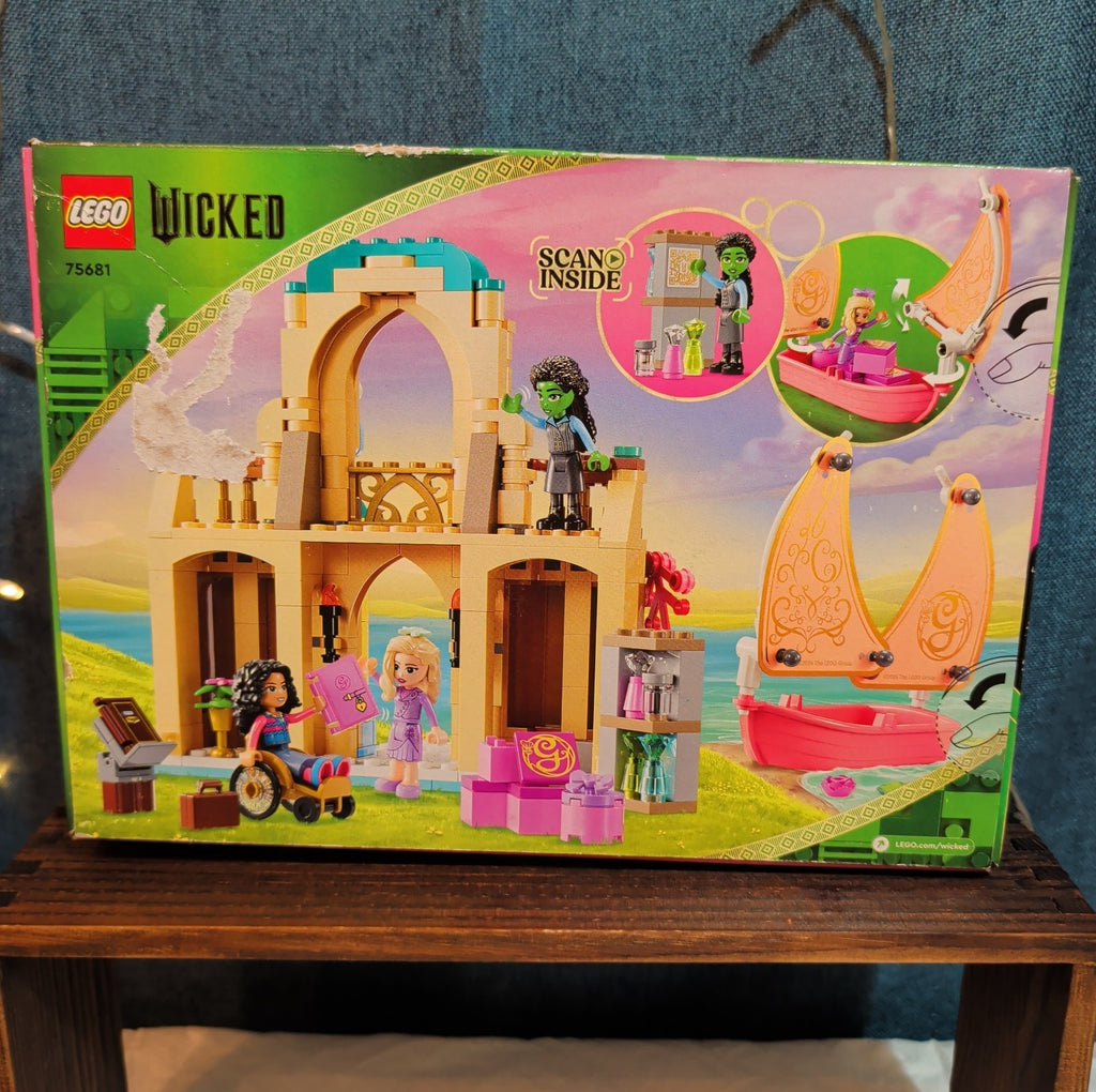LEGO Wicked 75681 Shiz University Mini-Dolls 2024 NIB Sealed