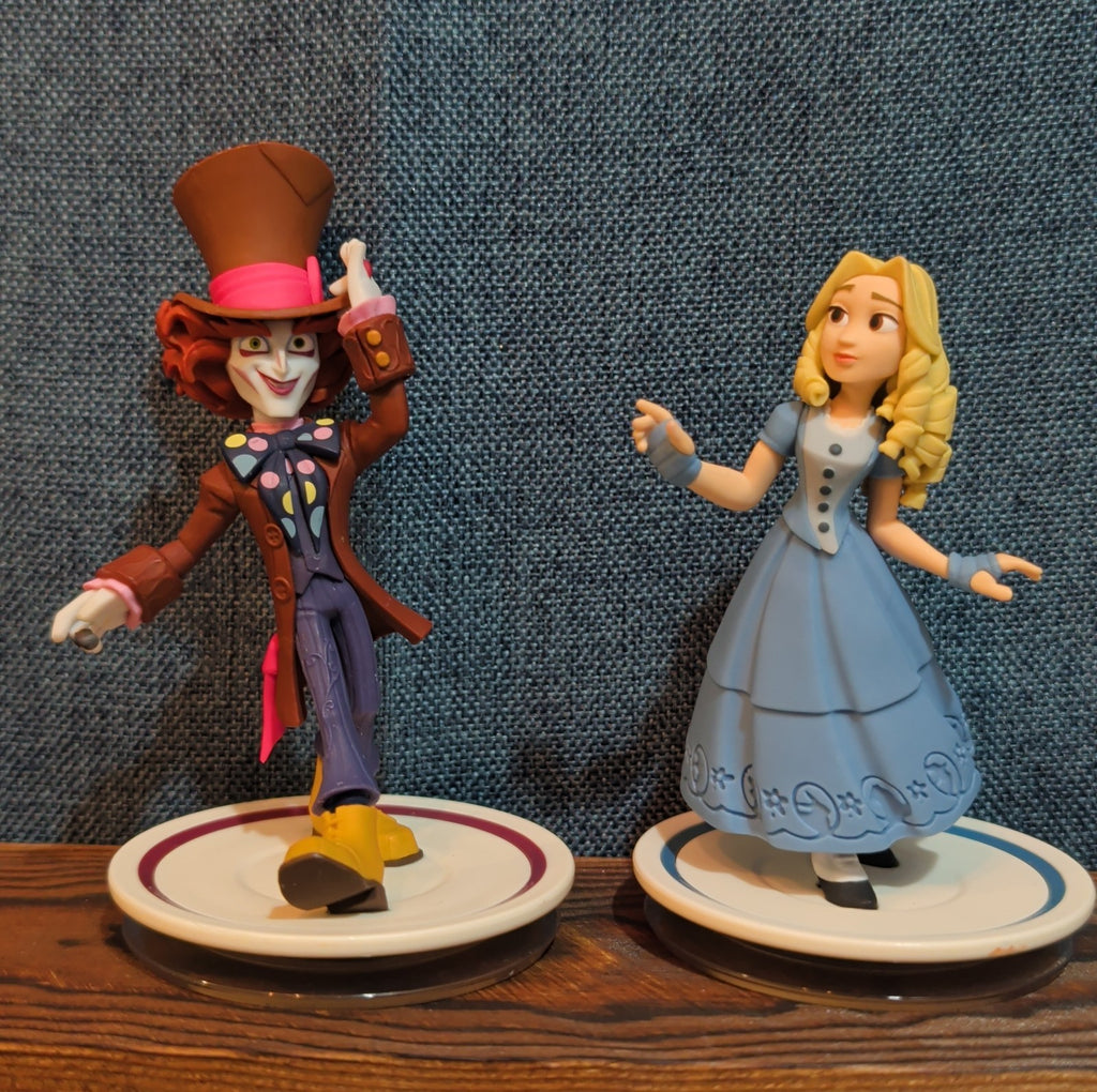 Disney Infinity 3.0 Alice & Mad Hatter Alice in Wonderland Character Figures Set