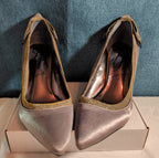 J Renee Silver Sparkly Bow Pumps 8.5 M Pointed Toe Metallic Satin