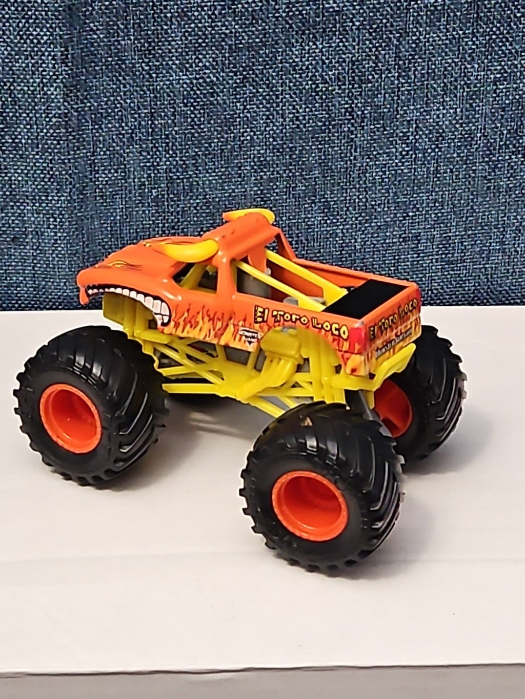 Hot Wheels El Toro Loco Monster Truck | Orange Crazy Bull | 1:64 Scale
