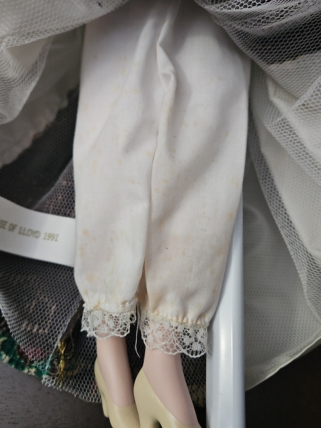 Vintage 1991 House of Lloyd "Juliet" 16" Porcelain Doll | Renaissance Tapestry