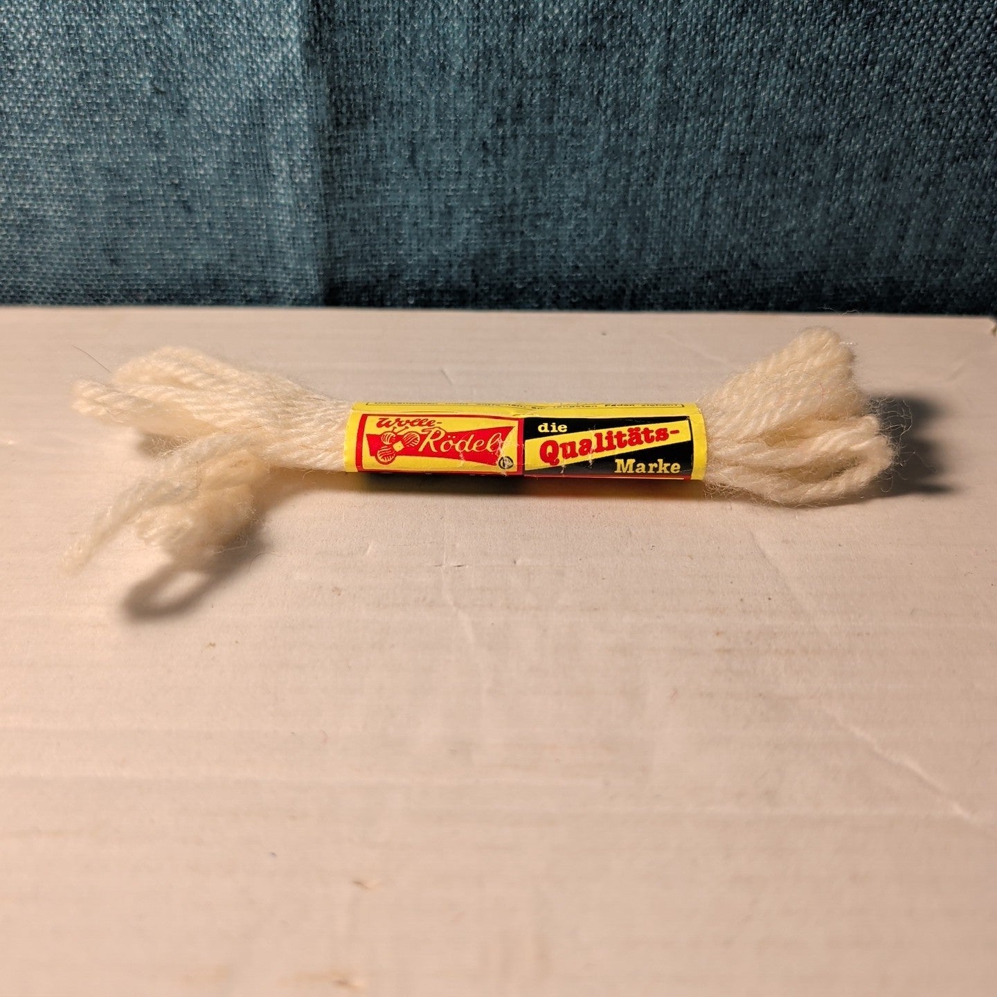 Vintage Tapestry Wool Lot 5 Skeins DMC Laine Colbert & Wolle-Rödel Virgin Wool
