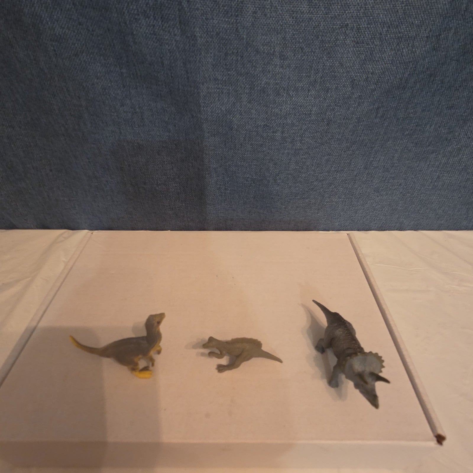 9 Mini Dinosaur Figures Box Set