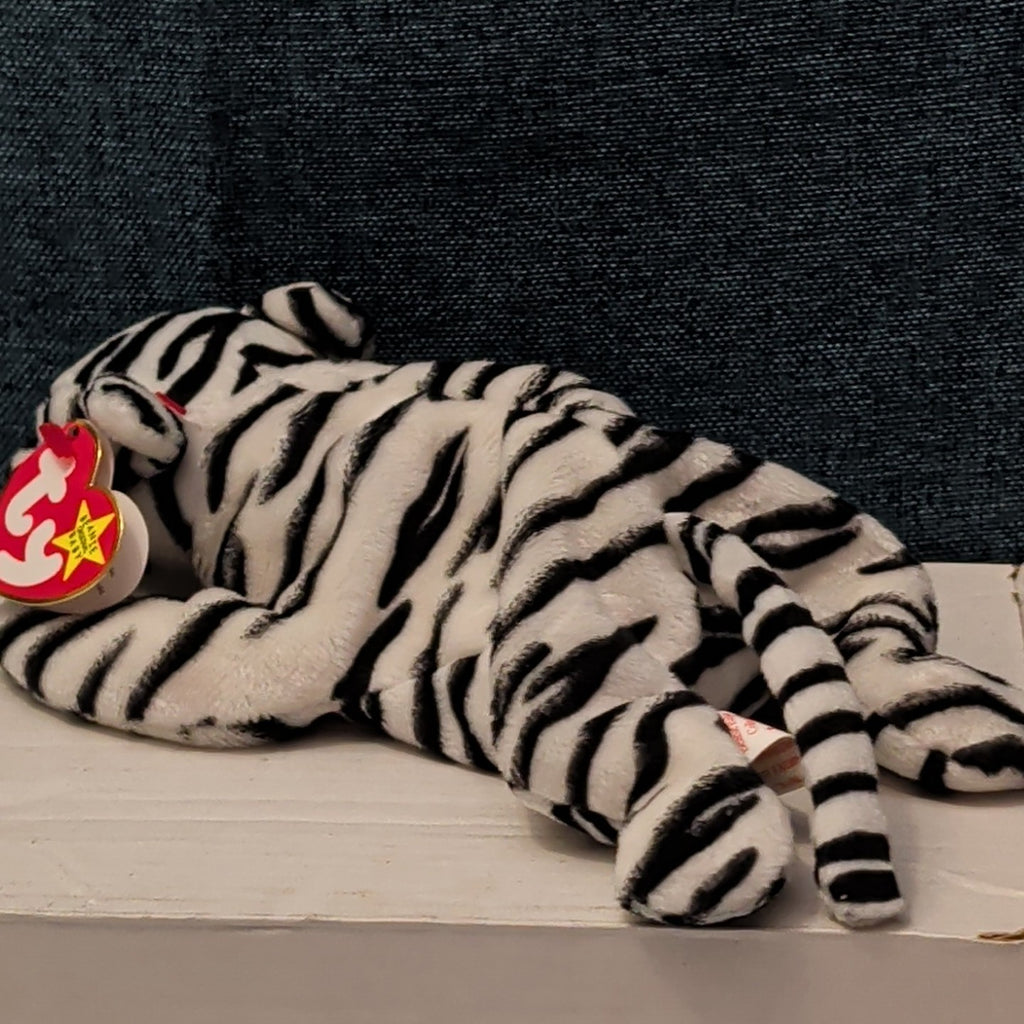 Ty Beanie Baby Blizzard White Tiger 1996 DOB Retired Stuffed Animal MWMT 04163