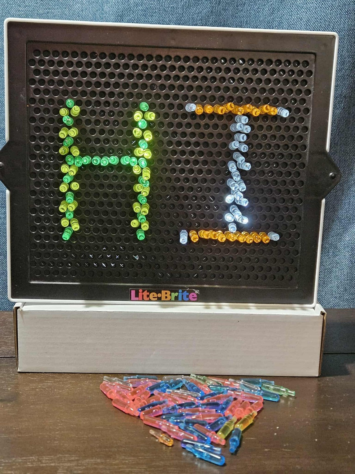 Lite Brite Ultimate Classic Basic Fun | LED Light Up Toy | Retro Style Peg Art