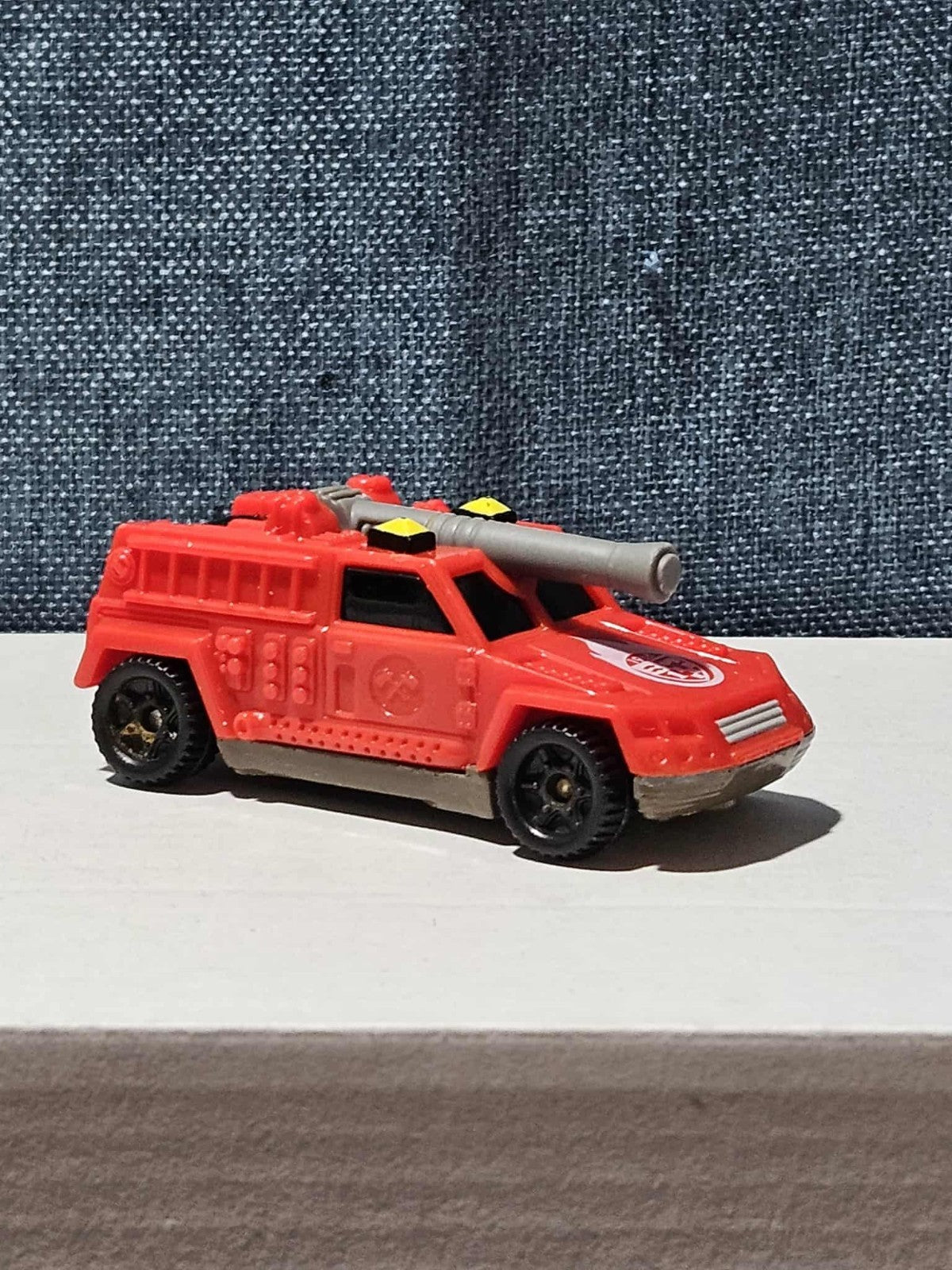 1997 McDonald's Hot Wheels FIRE TRUCK #5 Red Rescue Vehicle 90s Vintage Loose