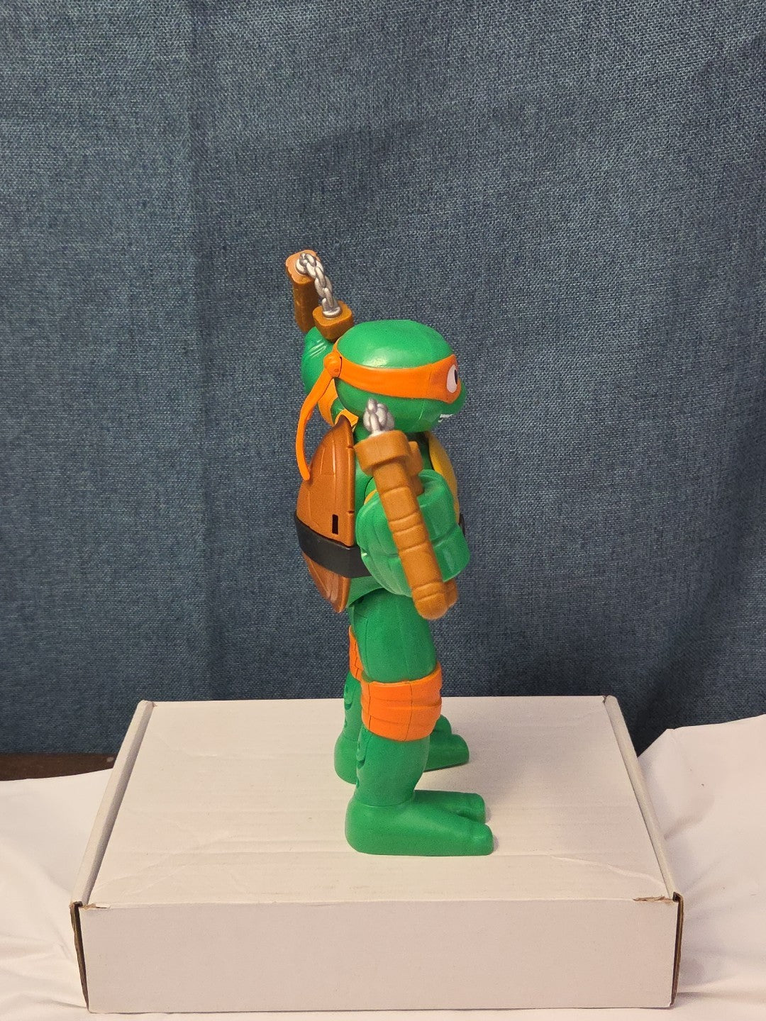 Teenage Mutant Ninja Turtles TMNT Stretch N Shout Michelangelo Talking Figure