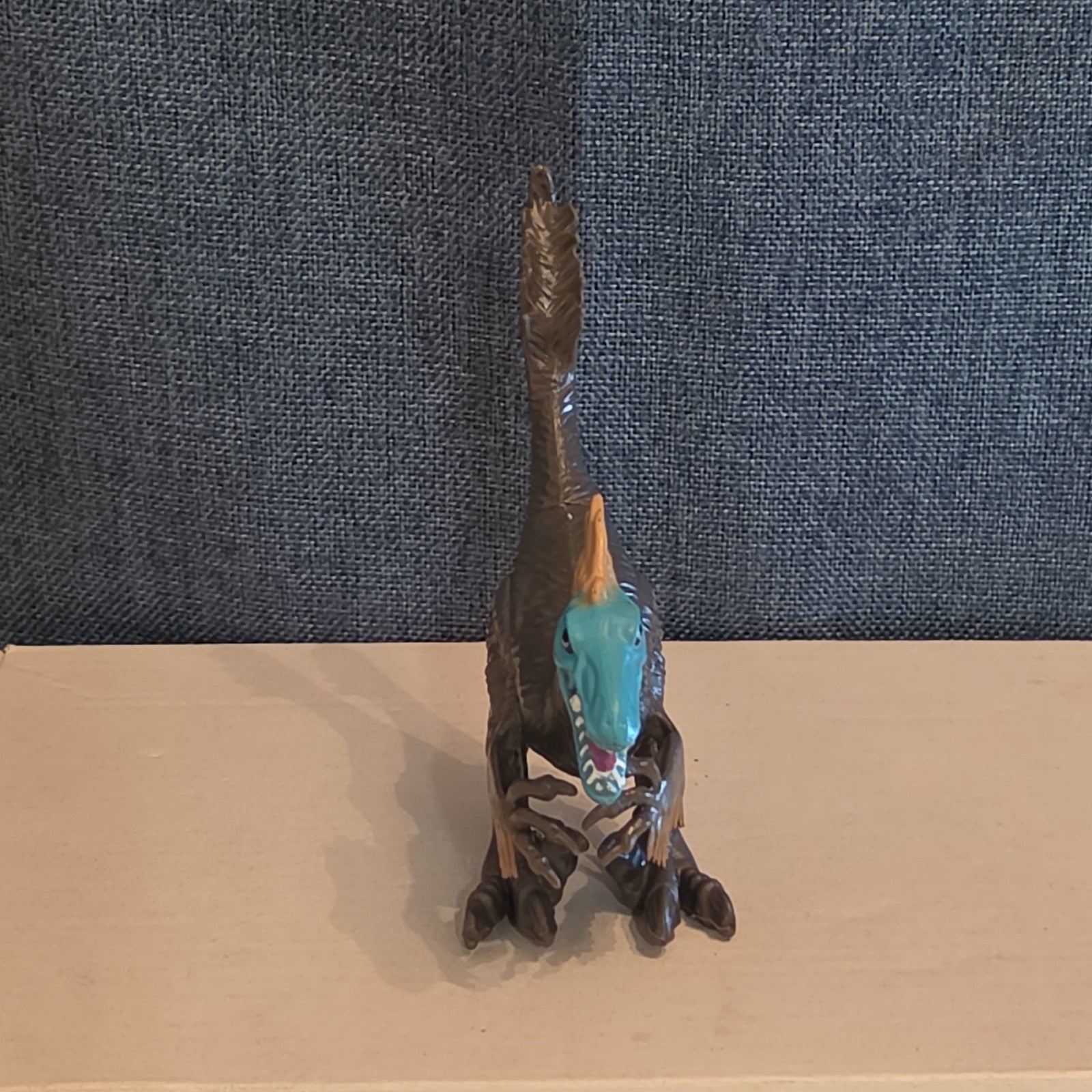 Animal Planet Dino Tower Replacement Raptor Figure Feathered Blue Face Toy