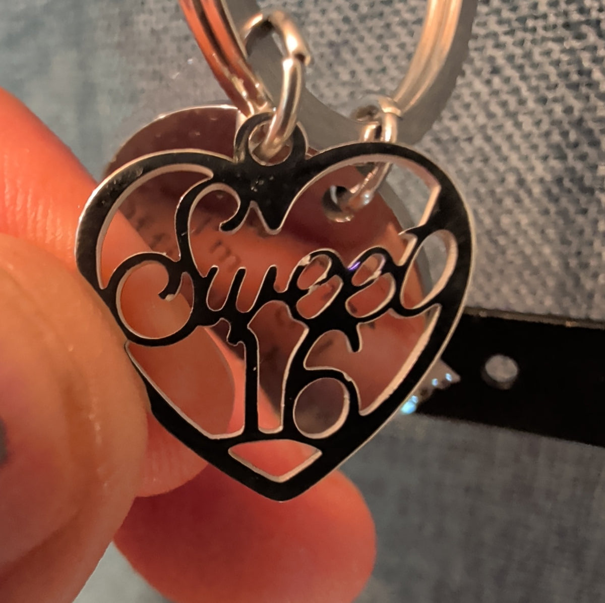 Sweet 16 Funny Keychain Silver Tone Birthday Gift ..I Officially Know Everything