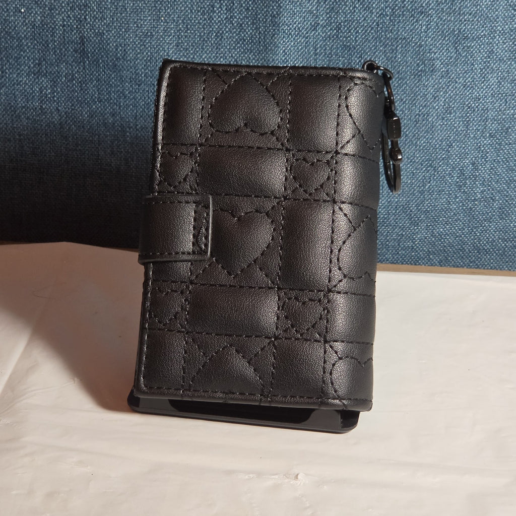 Betsey Johnson Luv Betsey Heart Quilted Wallet Y2K Goth