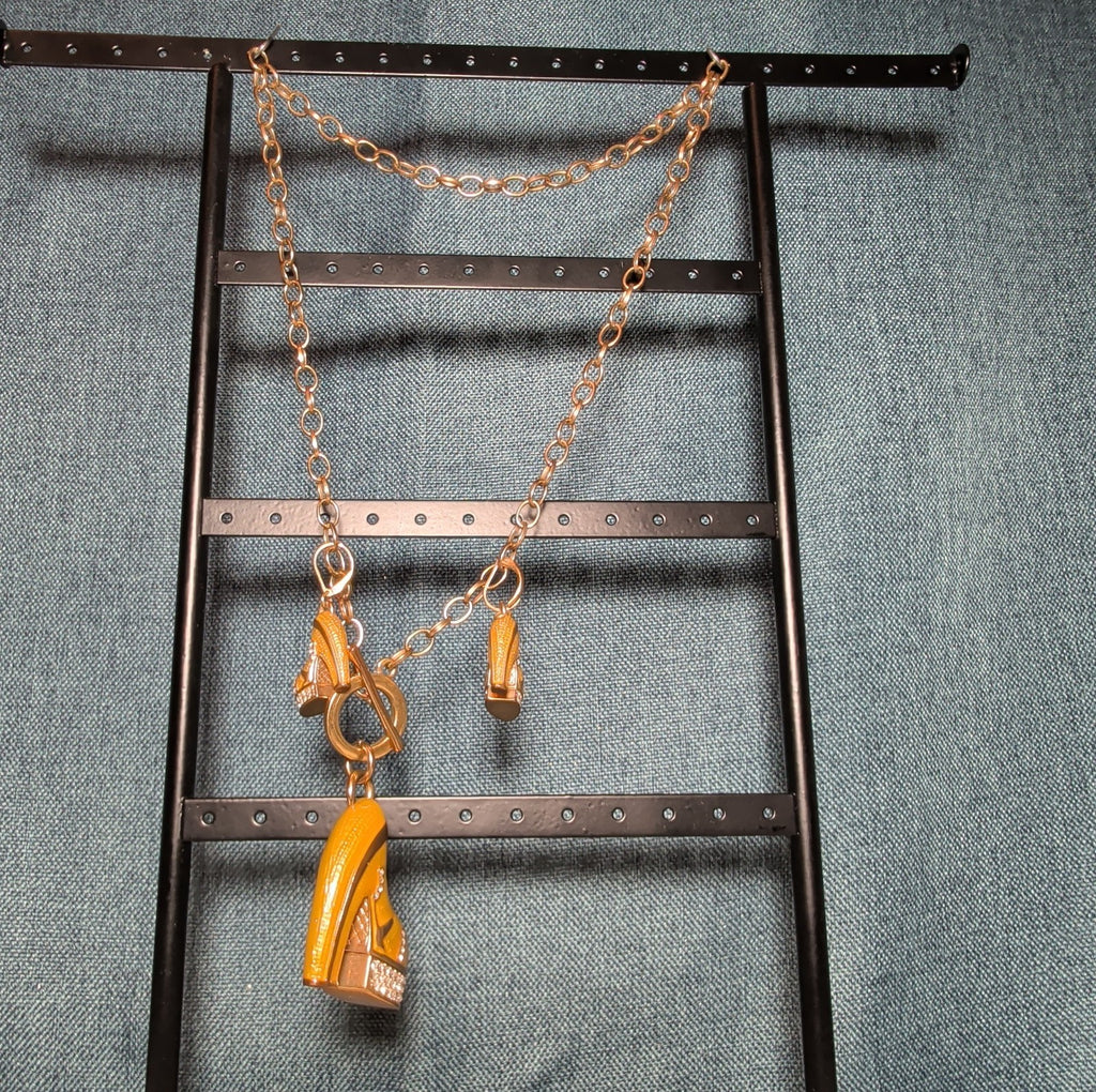 High Heel Shoe Pendant Necklace Gold Tone Rhinestone Y2K
