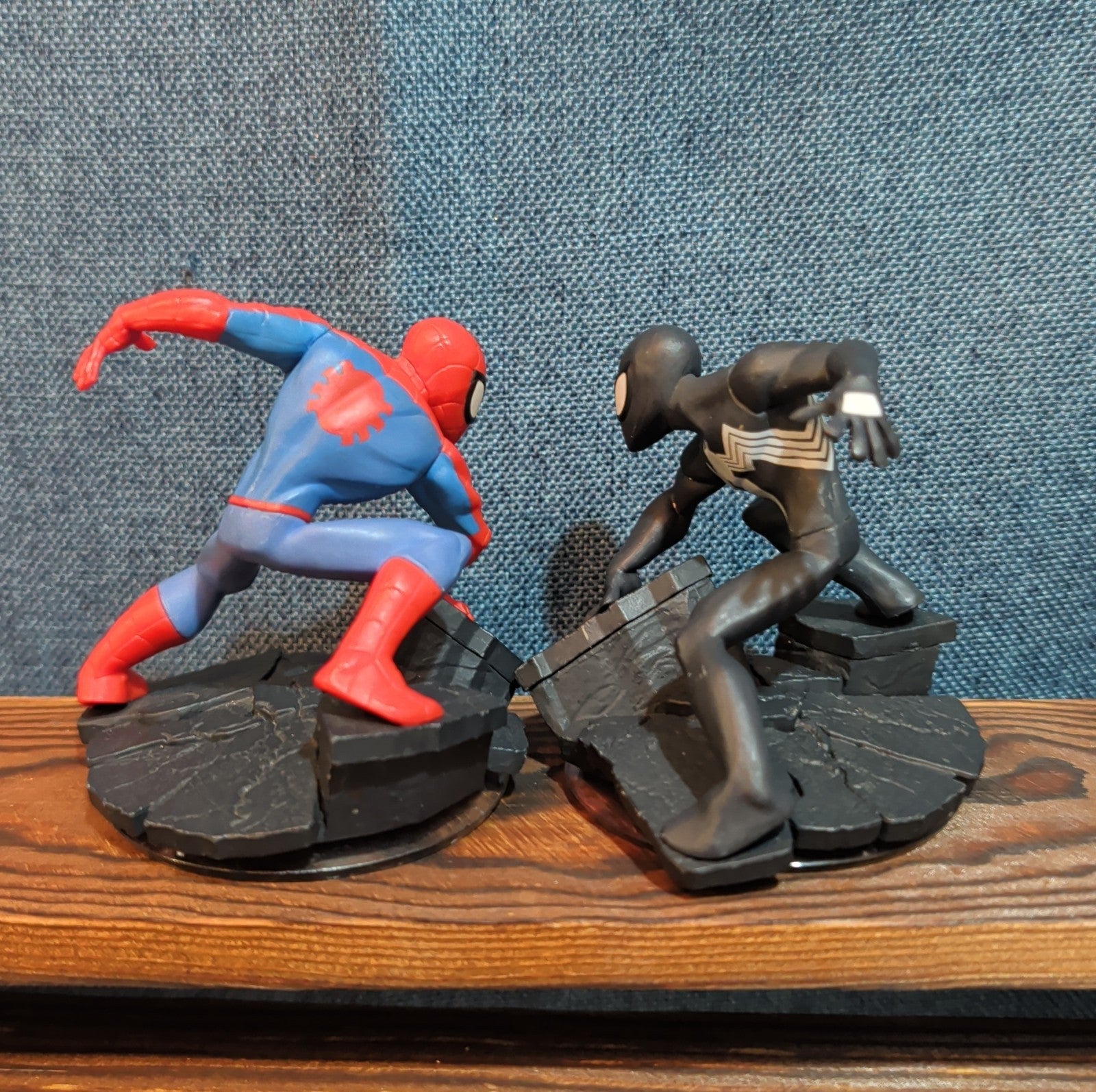 Disney Infinity 2.0 Spider-Man Black Red Suit 2 Figure Lot PVC Loose