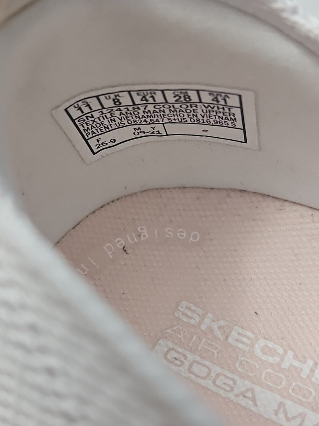 Skechers GO WALK Joy Women’s 11 White Mesh Slip On Air Cooled Goga Mat 124187