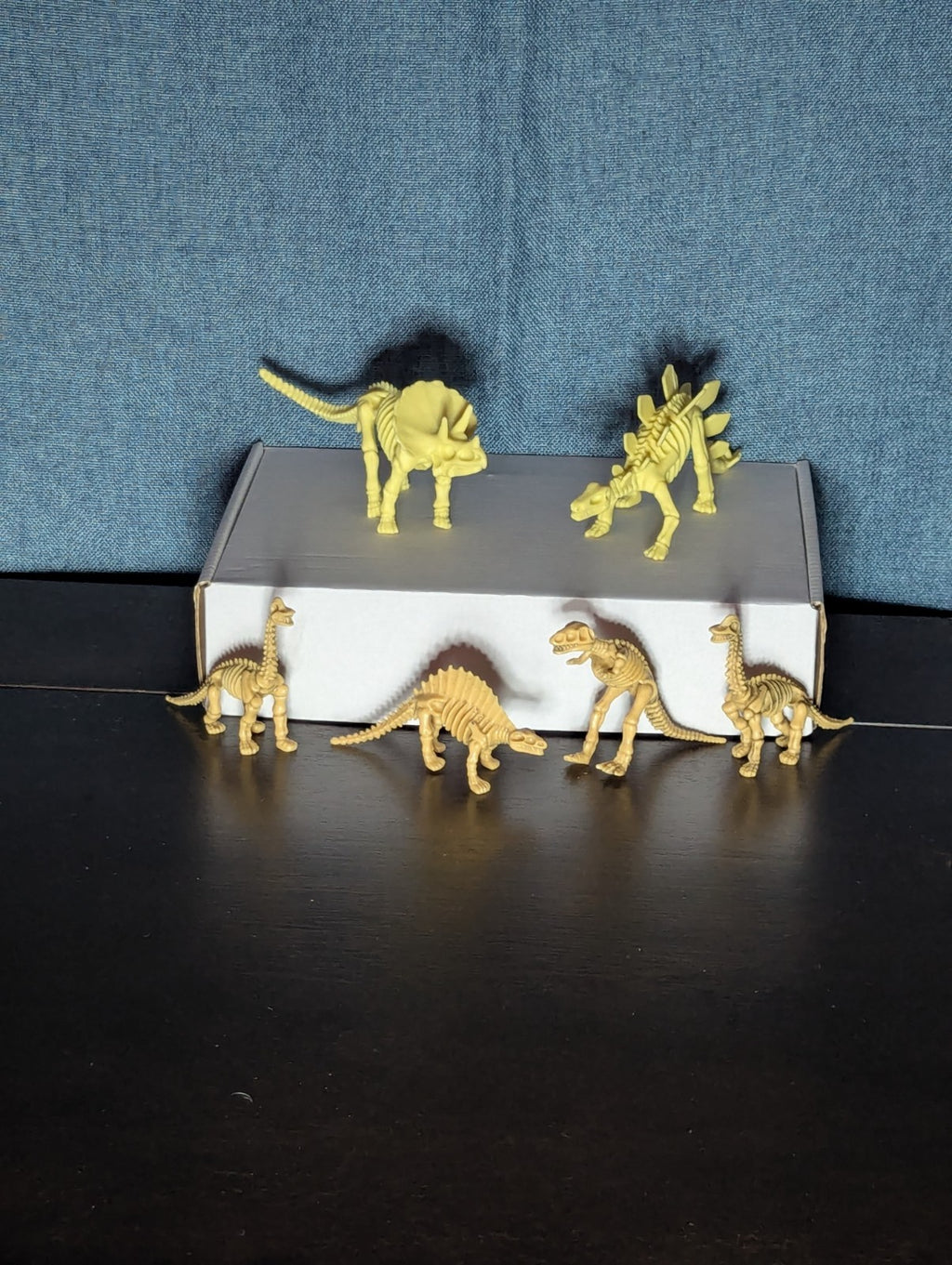 Dinosaur Excavation Kit & Skeleton Figure Set | Sealed Dig Block + 7 Toy Figures