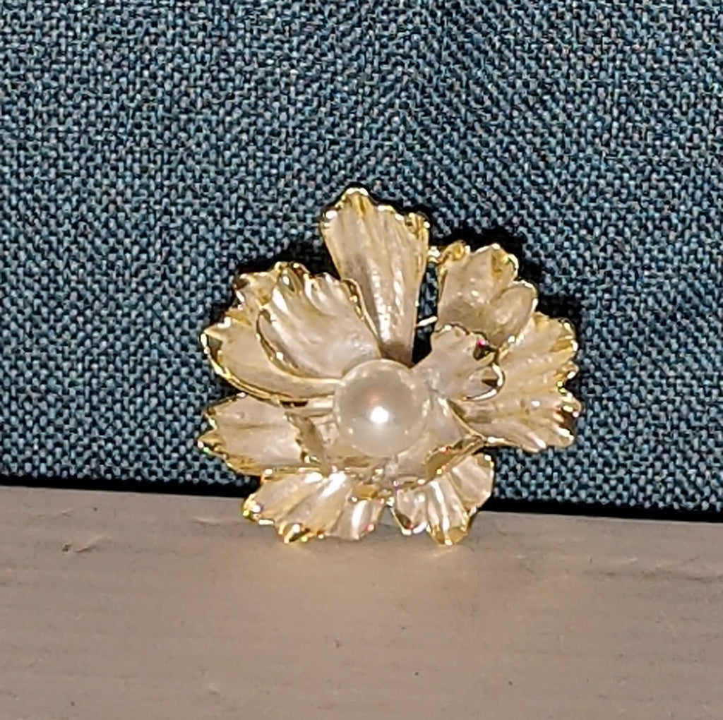 Peony Flower Brooch Pin Gold Tone Faux Pearl Enamel Coquette NWOT