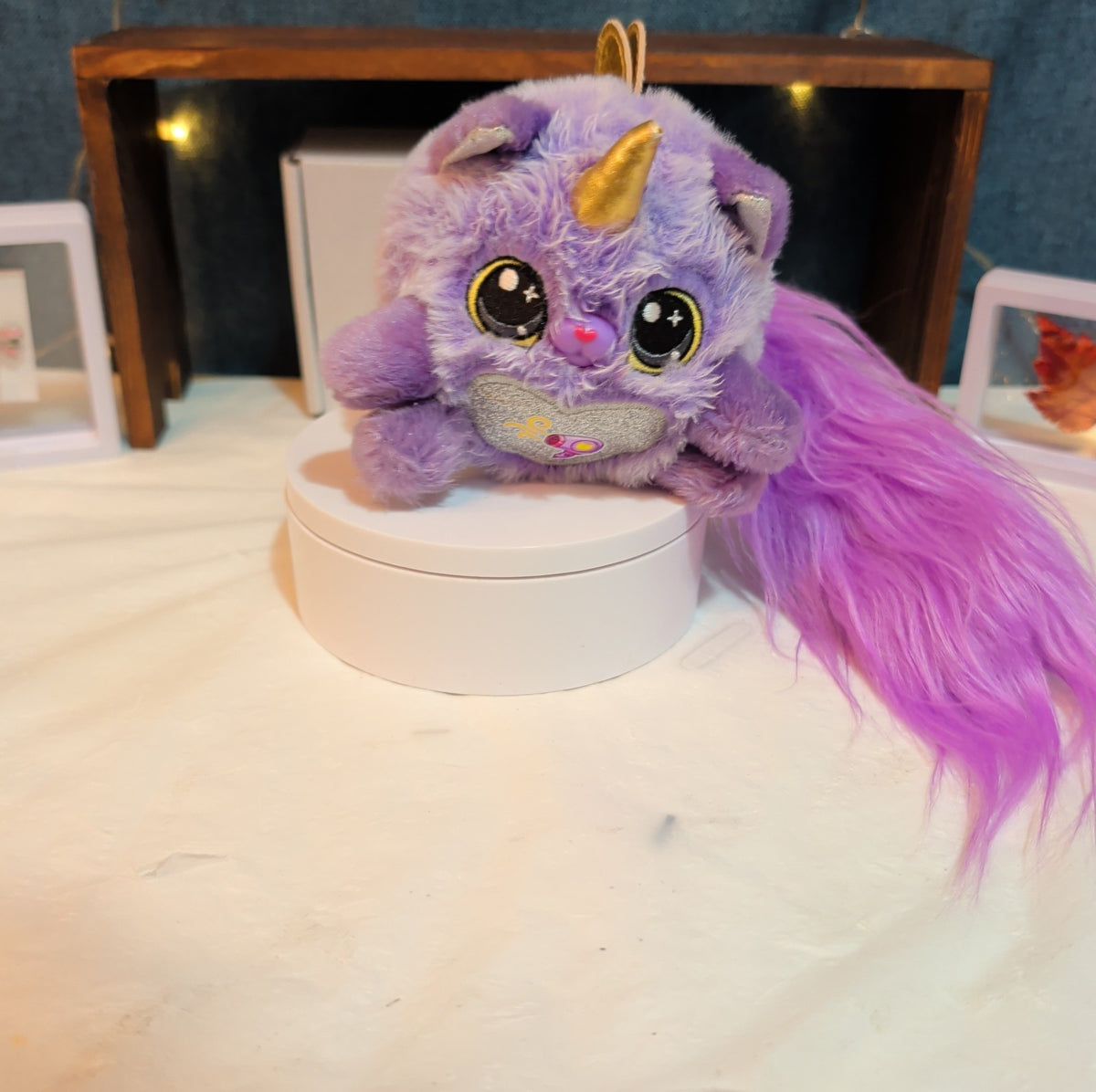 Zuru Rainbocorns Purple Kittycorn Fluffy Tail Gold Wings 2024
