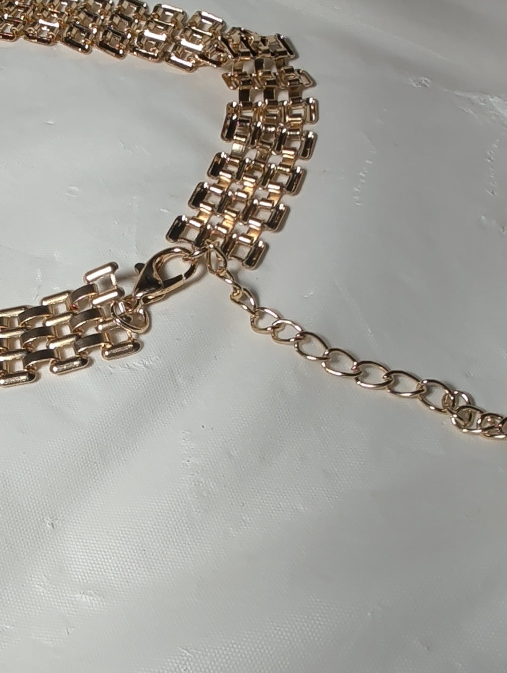 Gold Tone Wide Link Mesh Choker Necklace Y2K Retro Glam NWT
