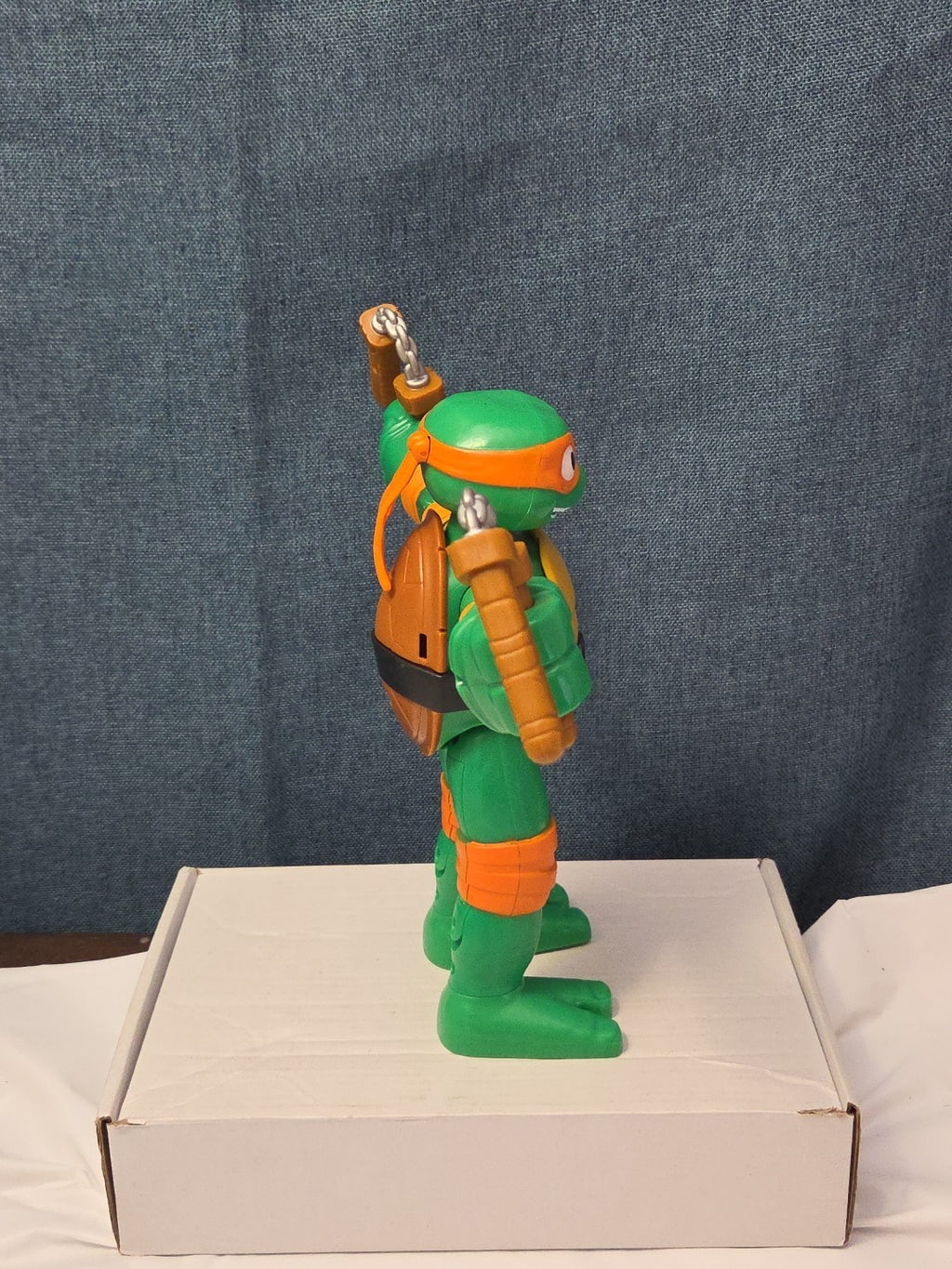 Teenage Mutant Ninja Turtles TMNT Stretch N Shout Michelangelo Talking Figure
