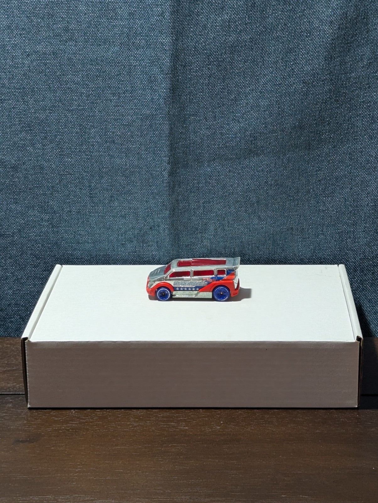 Hot Wheels Speed Box (2012) | Red White & Blue "Super Chromes" |Diecast Van