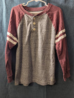 OshKosh B'gosh Boys Shirt Size 7 Henley Raglan Gray Maroon Varsity Stripe