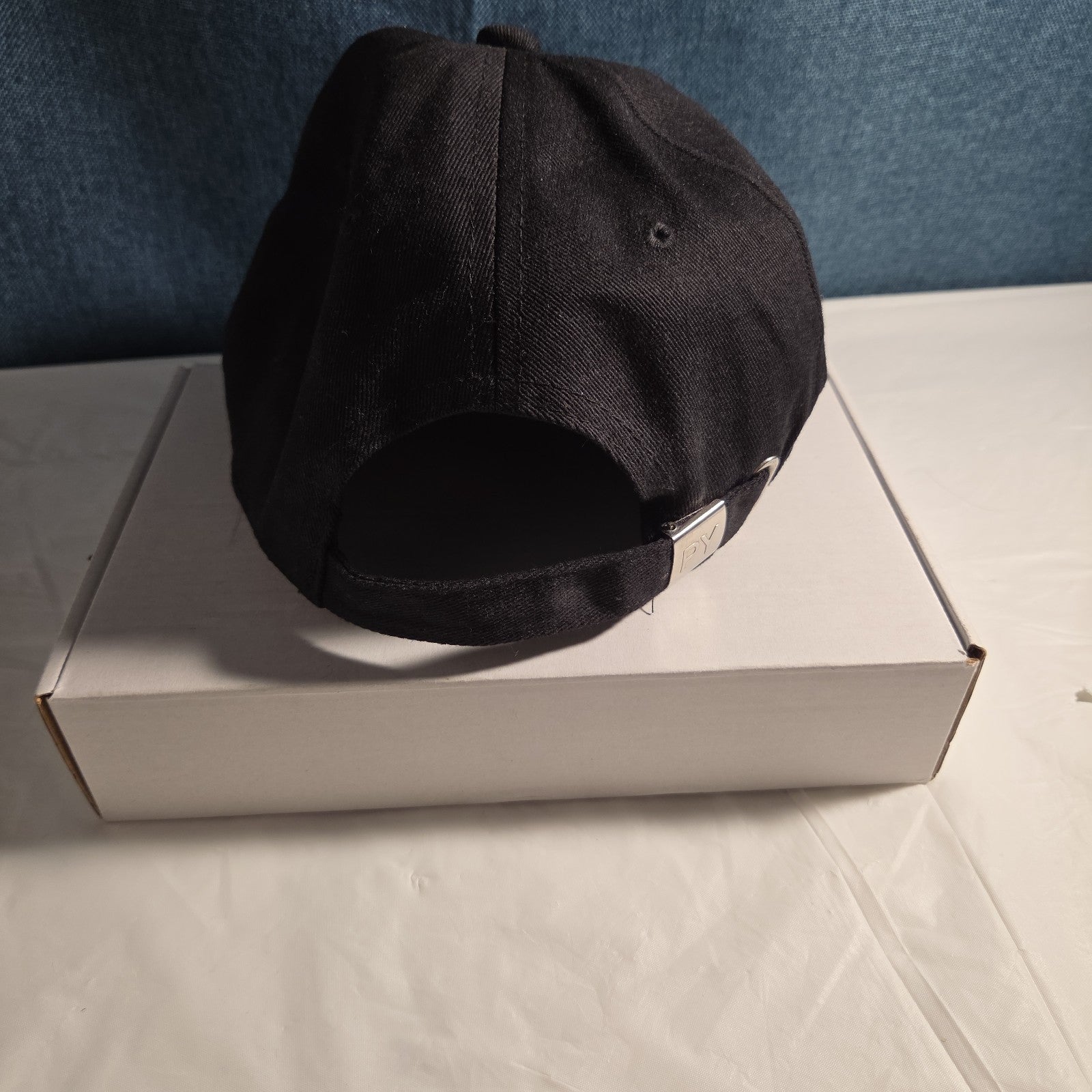 Black Rhinestone Trim Baseball Cap Peng Yuan