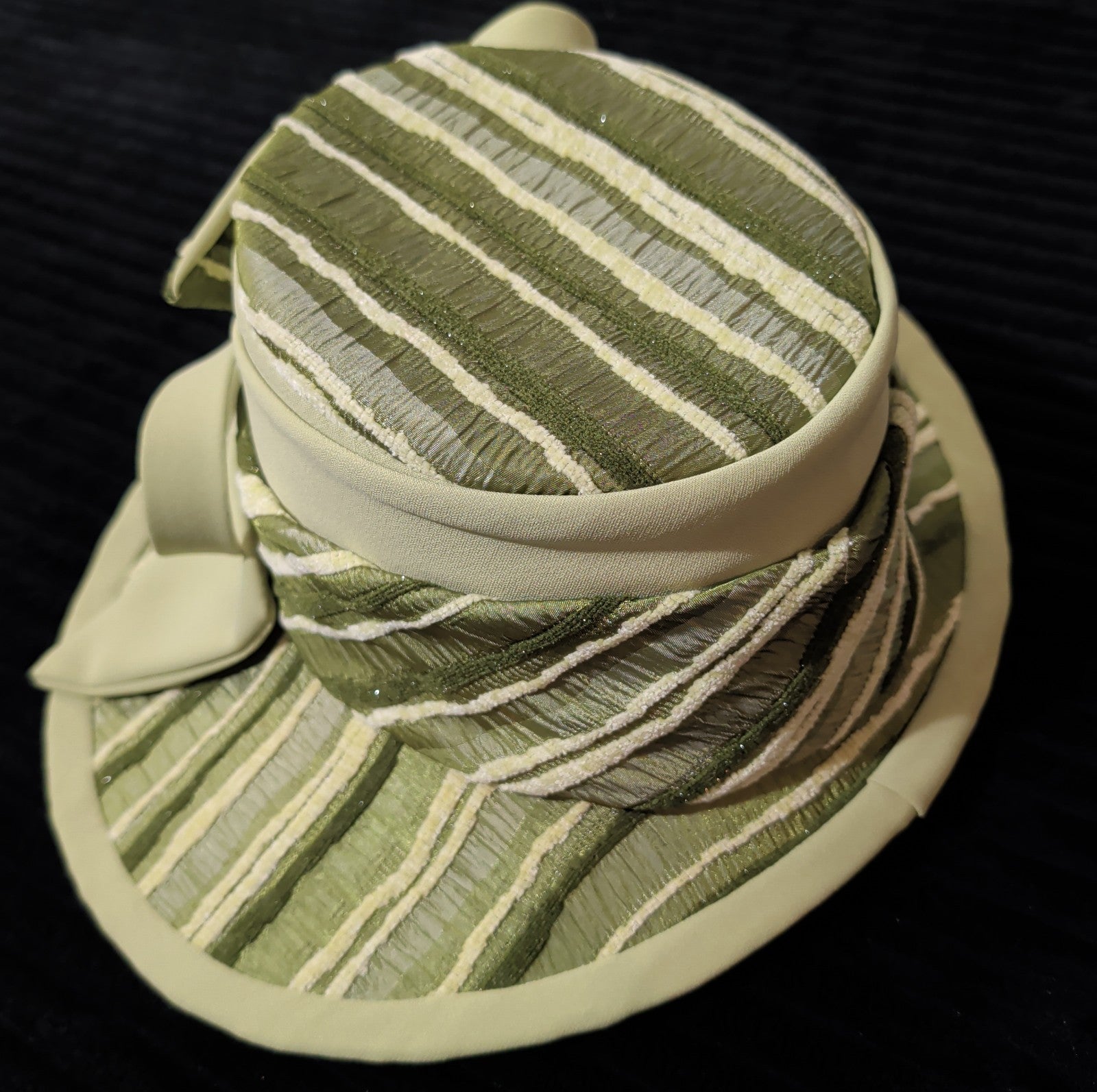 Carissimo Green Striped Wide Brim Church Derby Hat Bow Ribbon Vintage