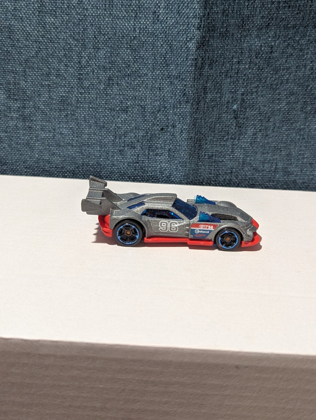 Hot Wheels GT HUNTER 2014 First Edition Night Burnerz #96 Silver Loose | Good