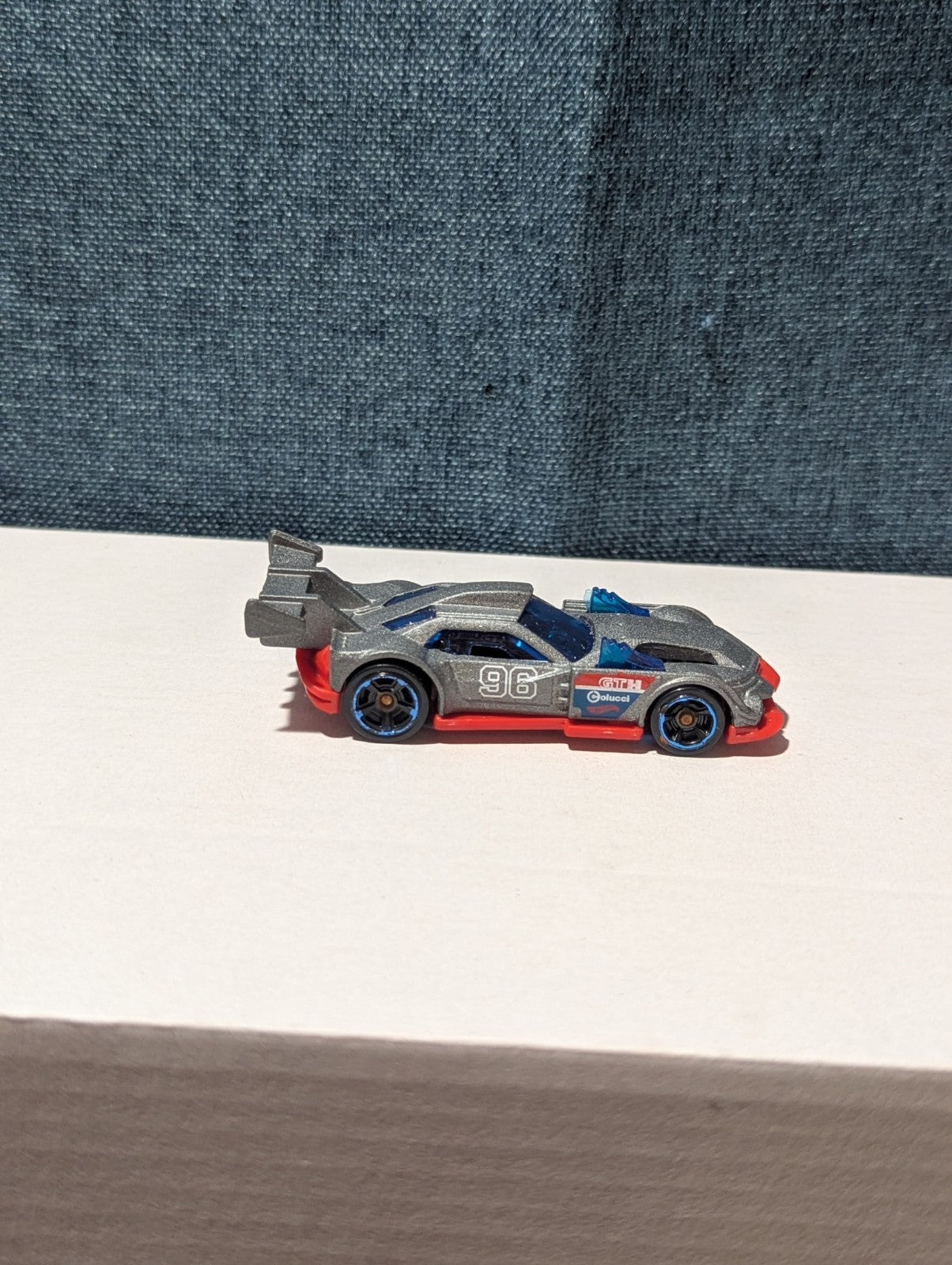 Hot Wheels GT HUNTER 2014 First Edition Night Burnerz #96 Silver Loose | Good