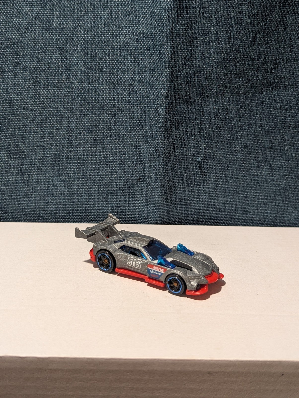 Hot Wheels GT HUNTER 2014 First Edition Night Burnerz #96 Silver Loose | Good