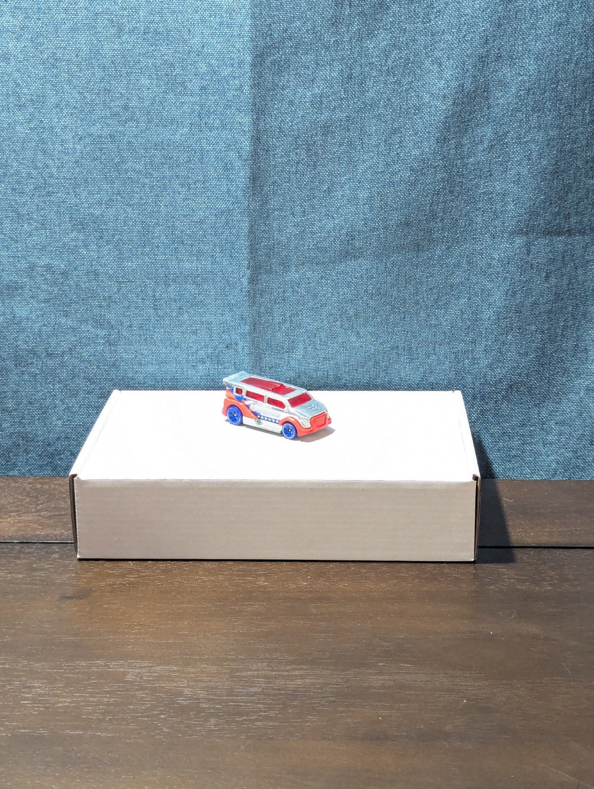 Hot Wheels Speed Box (2012) | Red White & Blue "Super Chromes" |Diecast Van