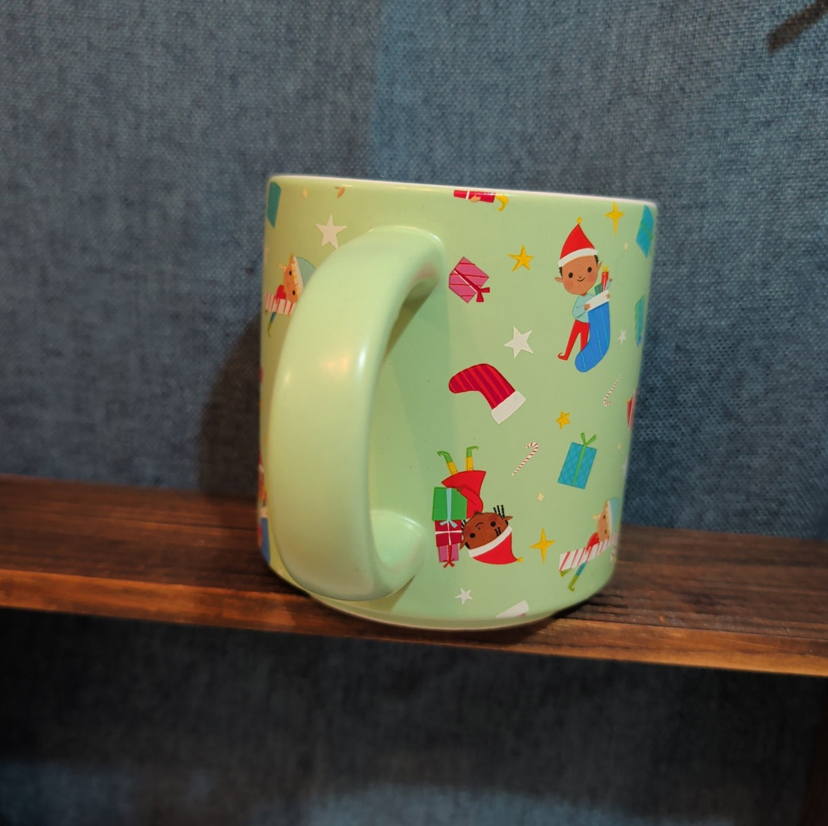 Target Wondershop 18 oz Ebony Glenn Christmas Elf ELVES Stoneware Coffee Mug