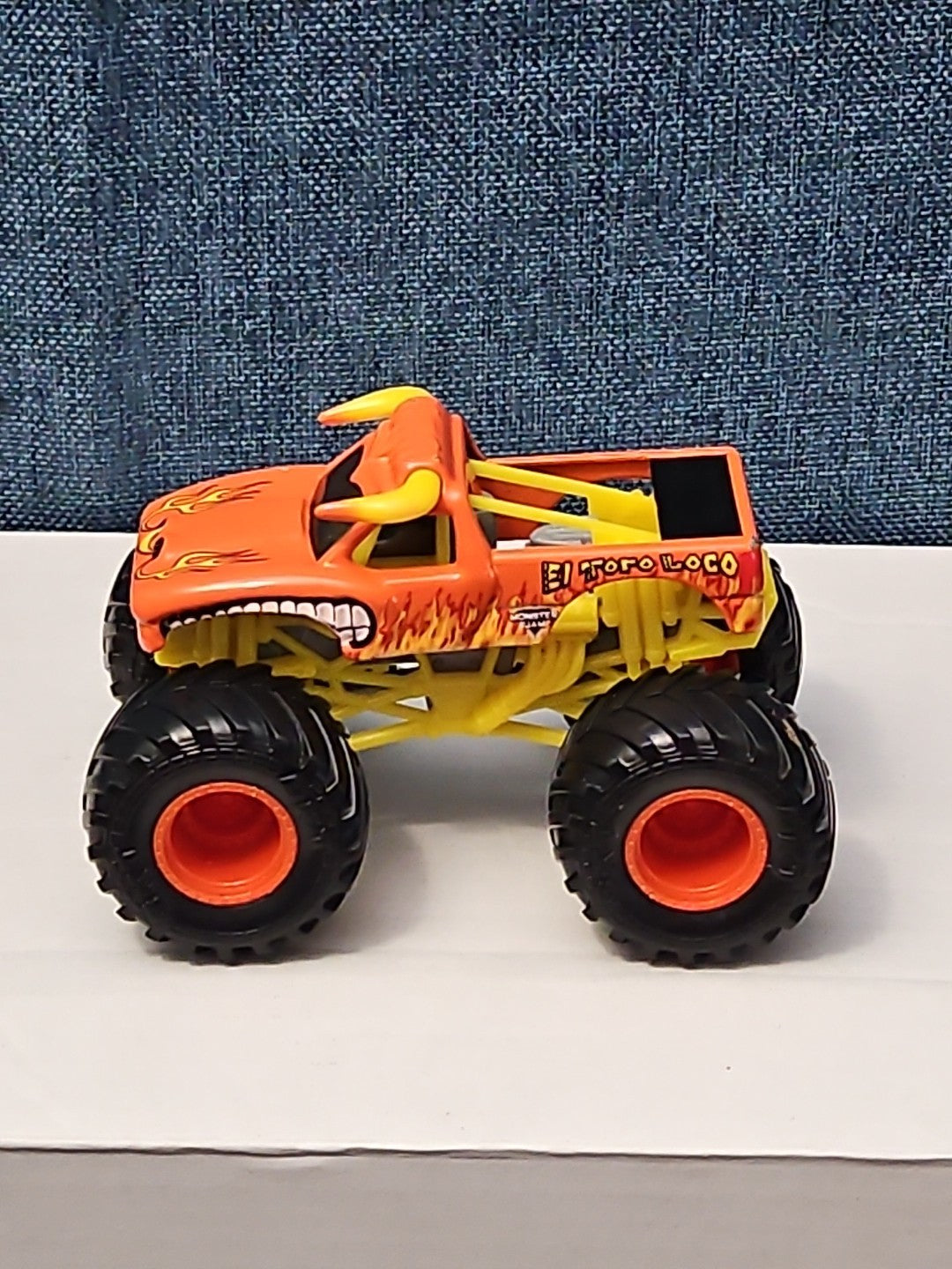 Hot Wheels El Toro Loco Monster Truck | Orange Crazy Bull | 1:64 Scale
