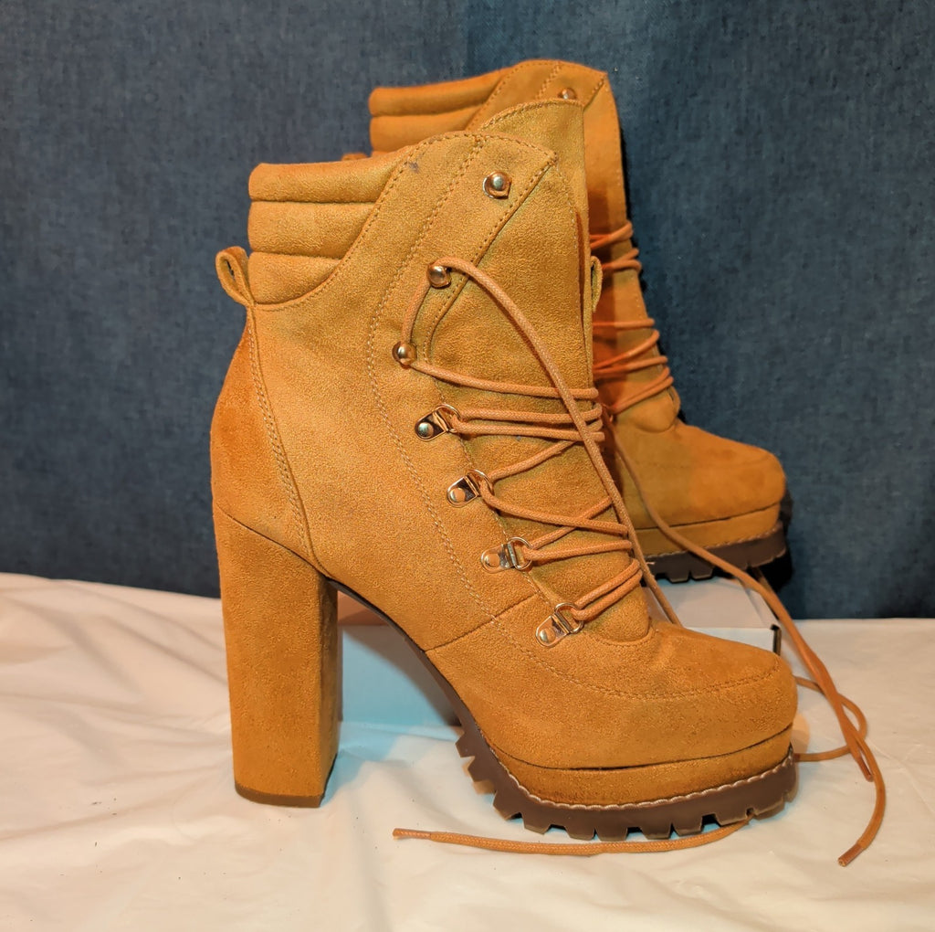 Chunky Platform Heel Combat Boot Faux Suede Mustard Y2K  Size 10