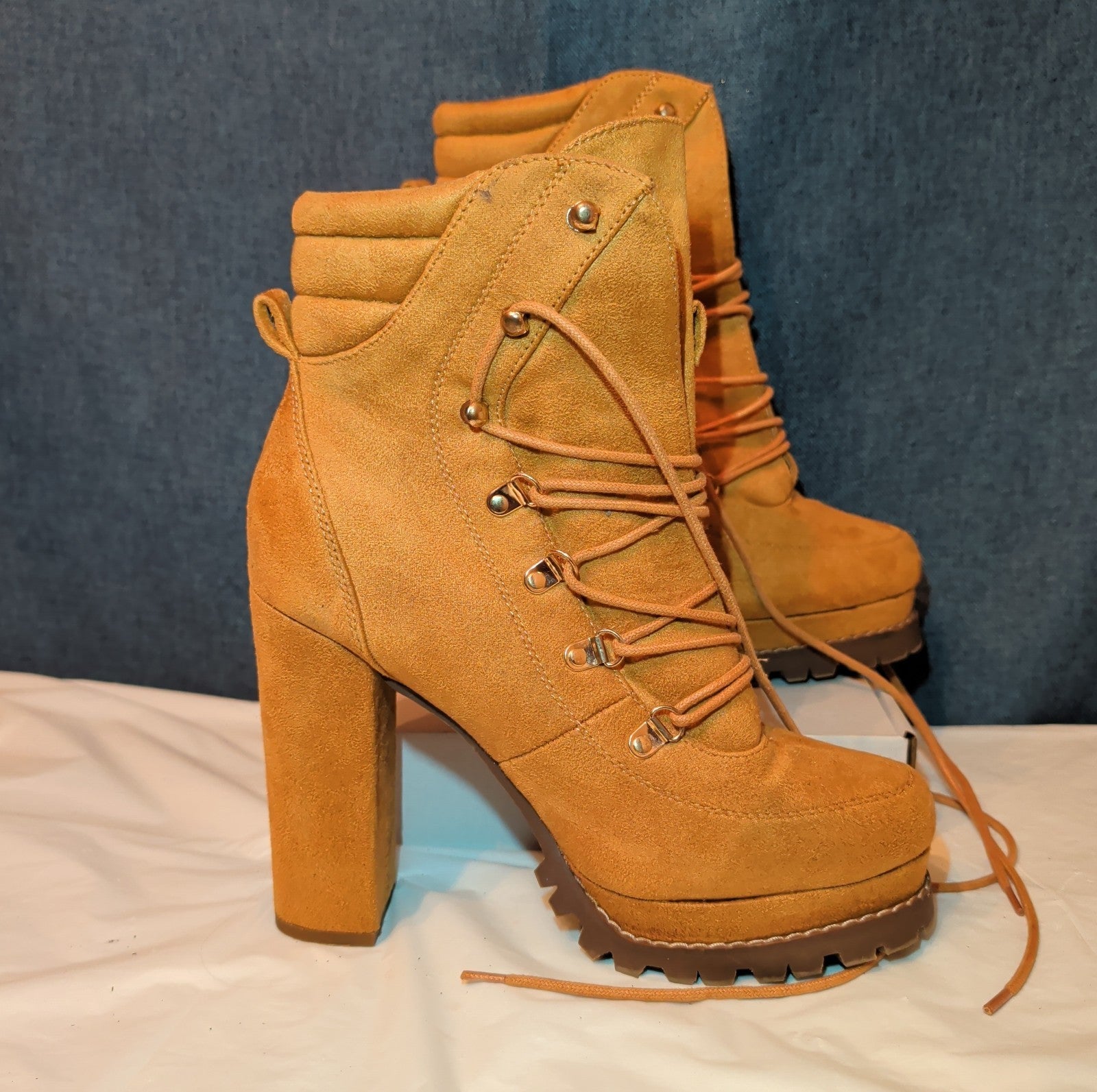 Chunky Platform Heel Combat Boot Faux Suede Mustard Y2K  Size 10